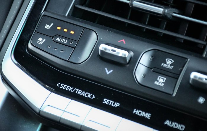 2022 Toyota Landcruiser Sahara ZX