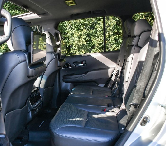 2022 Toyota Landcruiser Sahara ZX