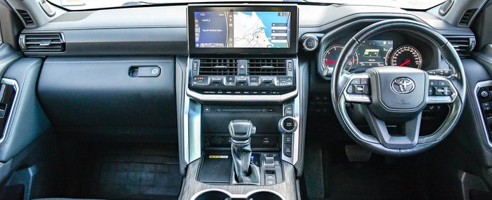 2022 Toyota Landcruiser Sahara ZX