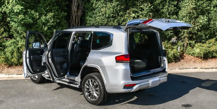 2022 Toyota Landcruiser Sahara ZX