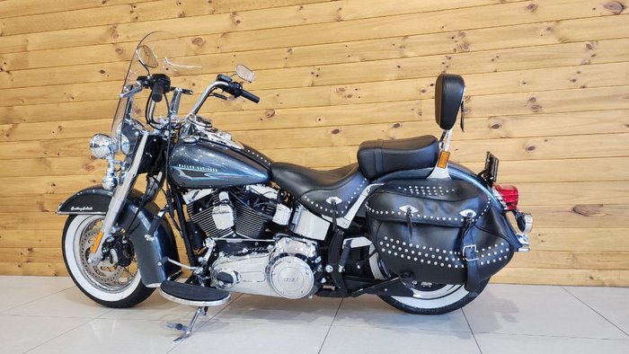 2015 HARLEY-DAVIDSON FLSTC HERITAGE SOFTAIL CLASSIC