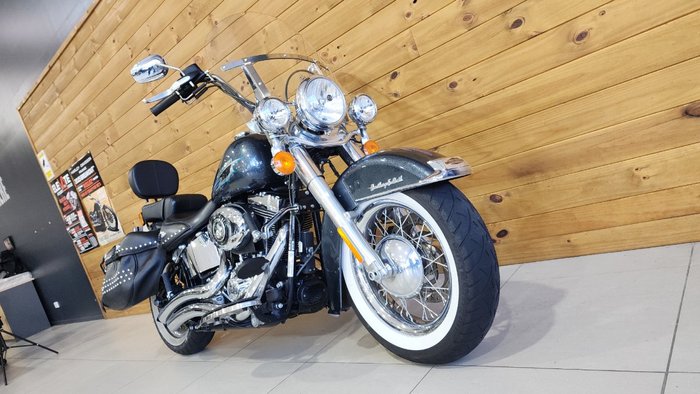 2015 HARLEY-DAVIDSON FLSTC HERITAGE SOFTAIL CLASSIC