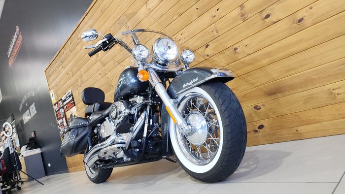 2015 HARLEY-DAVIDSON FLSTC HERITAGE SOFTAIL CLASSIC