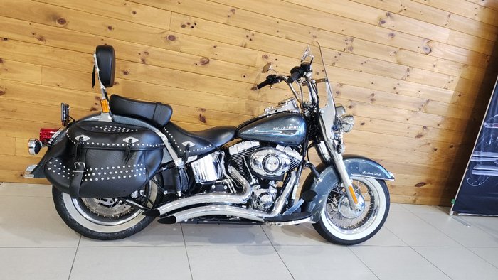 2015 HARLEY-DAVIDSON FLSTC HERITAGE SOFTAIL CLASSIC