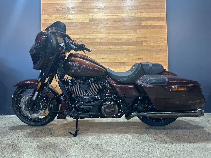 2024 HARLEY-DAVIDSON FLHXSE CVO STREET GLIDE (121)
