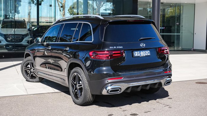 2025 Mercedes-Benz GLB-Class GLB200