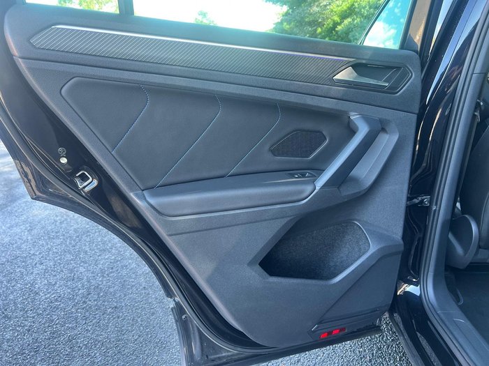 2023 Volkswagen Tiguan R