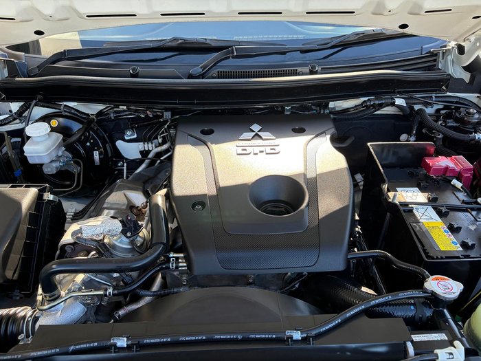 2020 Mitsubishi Triton GLX MR MY20 4X4 Dual Range White