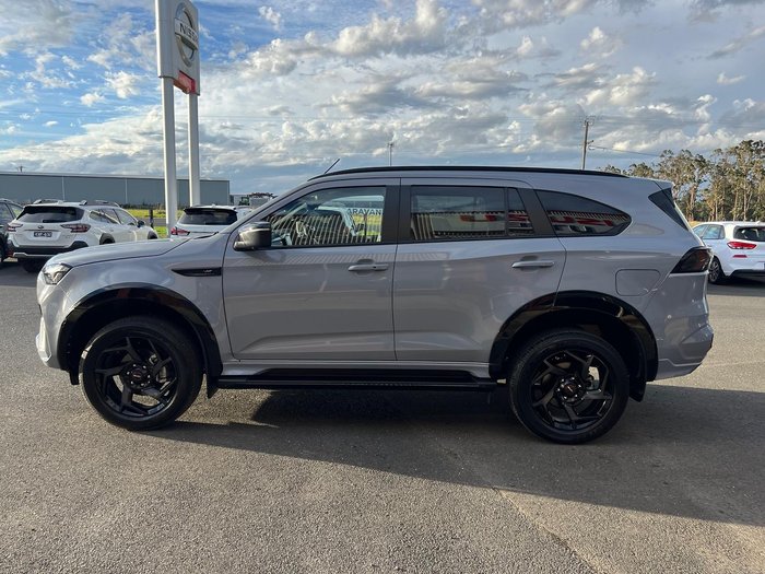 2025 Isuzu MU-X X-TERRAIN