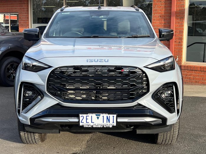 2025 Isuzu MU-X X-TERRAIN