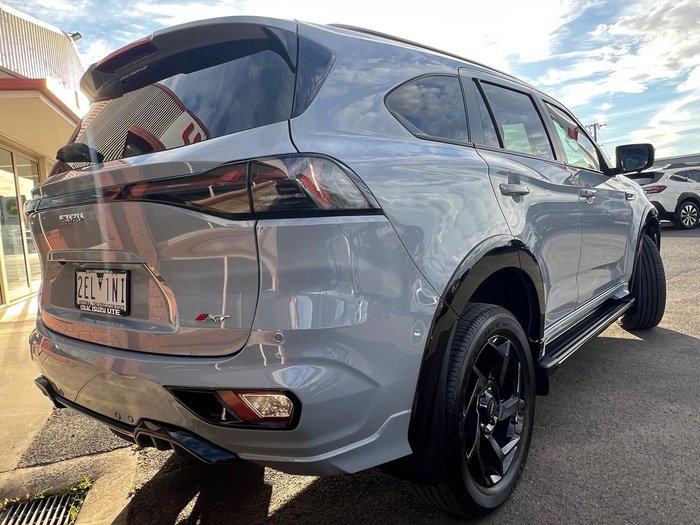 2025 Isuzu MU-X X-TERRAIN