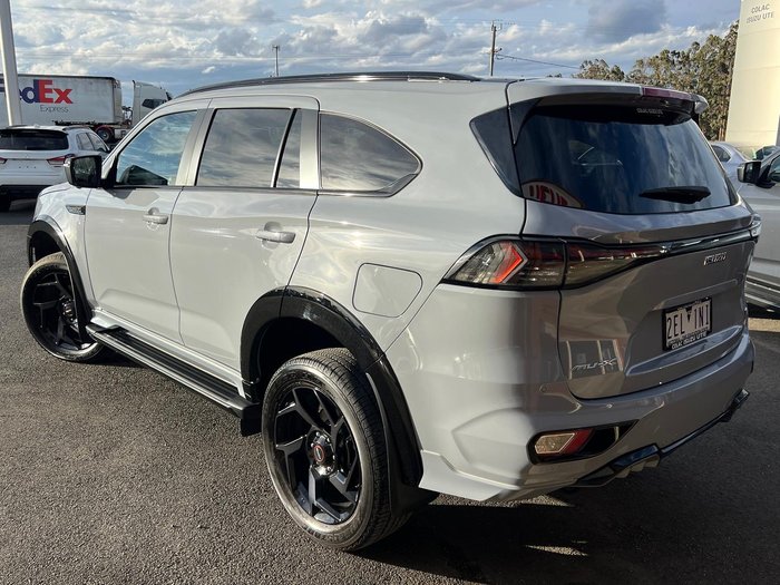 2025 Isuzu MU-X X-TERRAIN