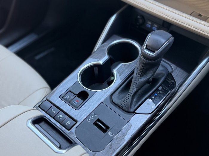 2022 Toyota Kluger Grande