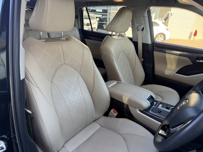 2022 Toyota Kluger Grande