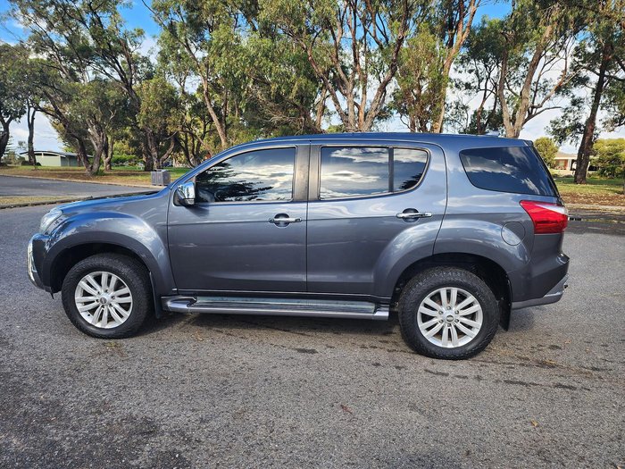 2017 Isuzu MU-X LS-U