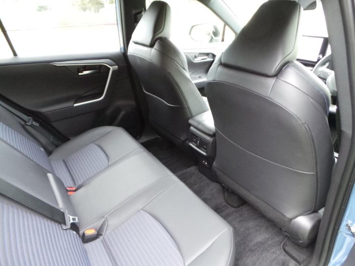 2025 Toyota RAV4 XSE