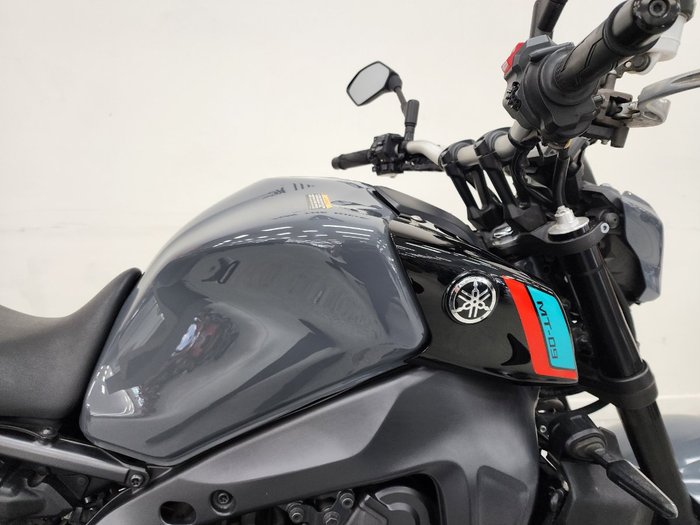 2022 YAMAHA MT-09A (MT-09) SILVER ICE/STORM GREY