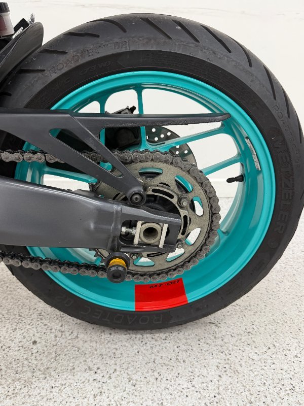 2022 YAMAHA MT-09A (MT-09) SILVER ICE/STORM GREY