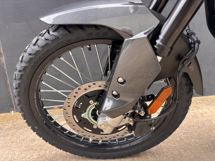 2026 Kawasaki 2026 Kawasaki 500CC KLE500 KLE500CTFNW GREY