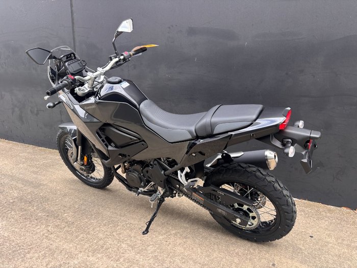 2026 Kawasaki 2026 Kawasaki 500CC KLE500 KLE500CTFNW GREY