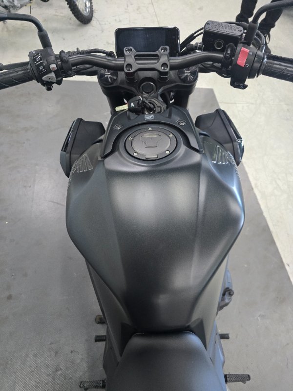 2023 Honda CB650R Black