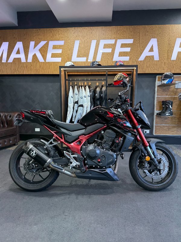 2023 Honda CB750 (HORNET) Black