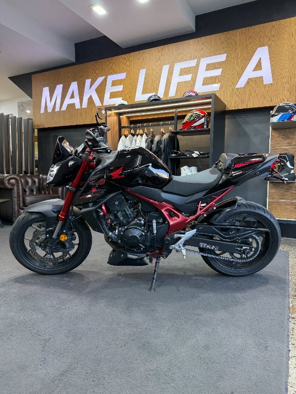 2023 Honda CB750 (HORNET) Black