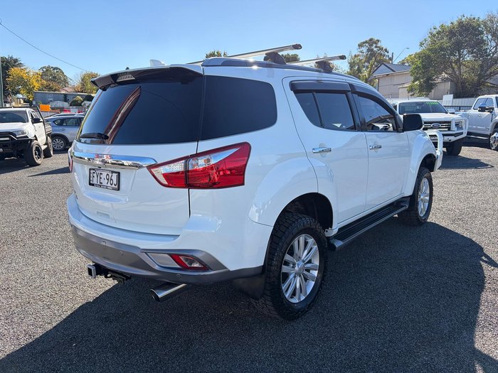 2017 Isuzu MU-X LS-T