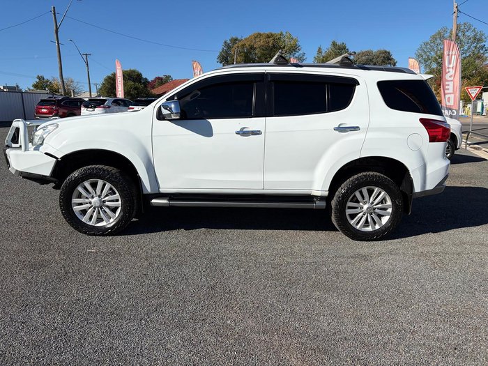 2017 Isuzu MU-X LS-T