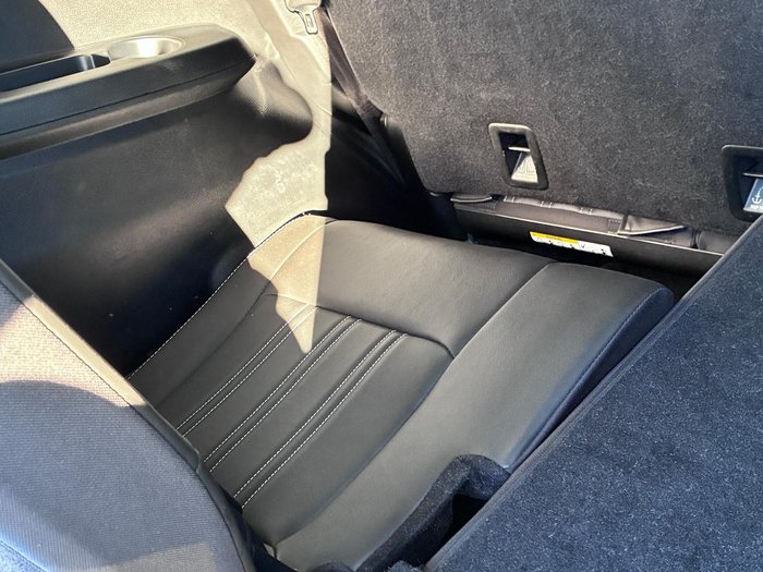 2022 Isuzu MU-X LS-T