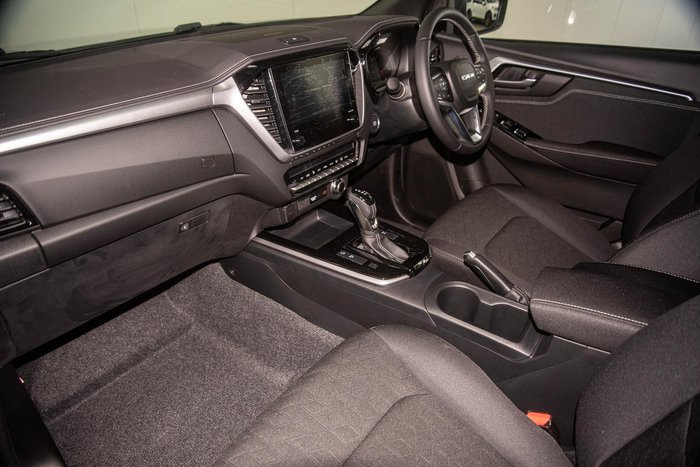 2025 Isuzu D-MAX LS-U