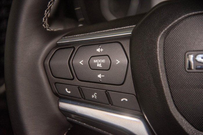 2025 Isuzu D-MAX LS-U