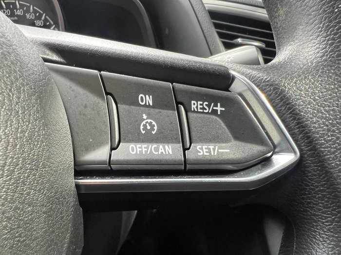 2018 Mazda 3 Neo Sport