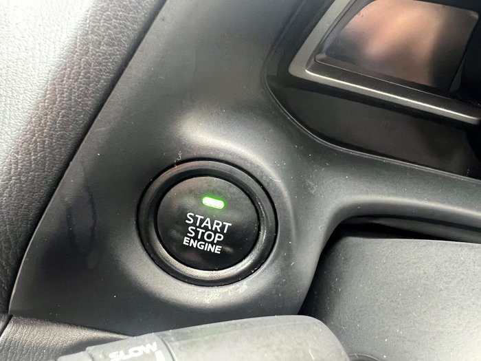 2018 Mazda 3 Neo Sport