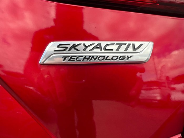 2018 Mazda 3 Neo Sport