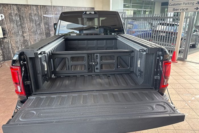 2025 RAM 2500 Laramie Rambox