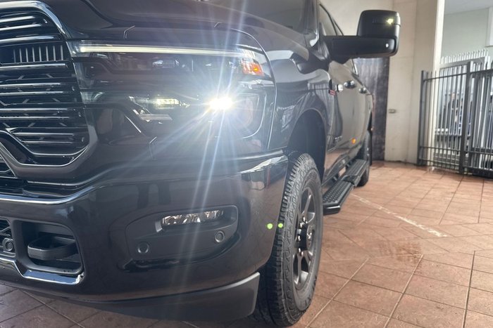 2025 RAM 2500 Laramie Rambox