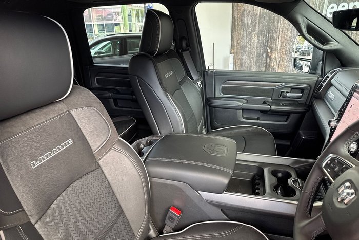 2025 RAM 2500 Laramie Rambox
