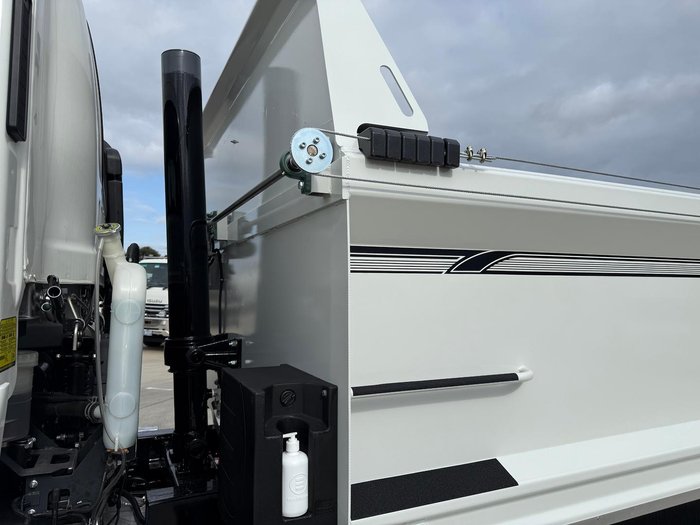 2025 Isuzu F Series FXZ 260-355 AT R45