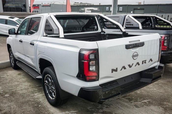 2025 Nissan Navara ST-X