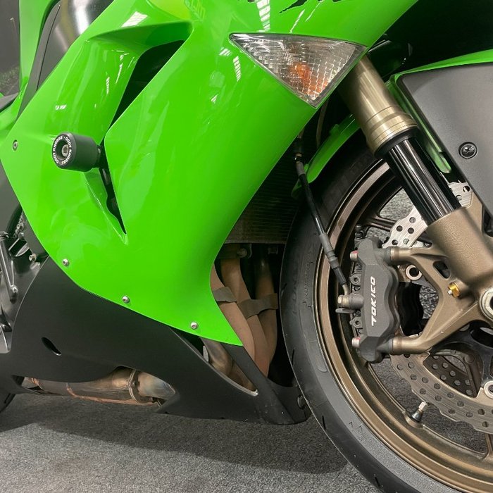 2005 Kawasaki ZX-10R (ZX1000 NINJA) Green