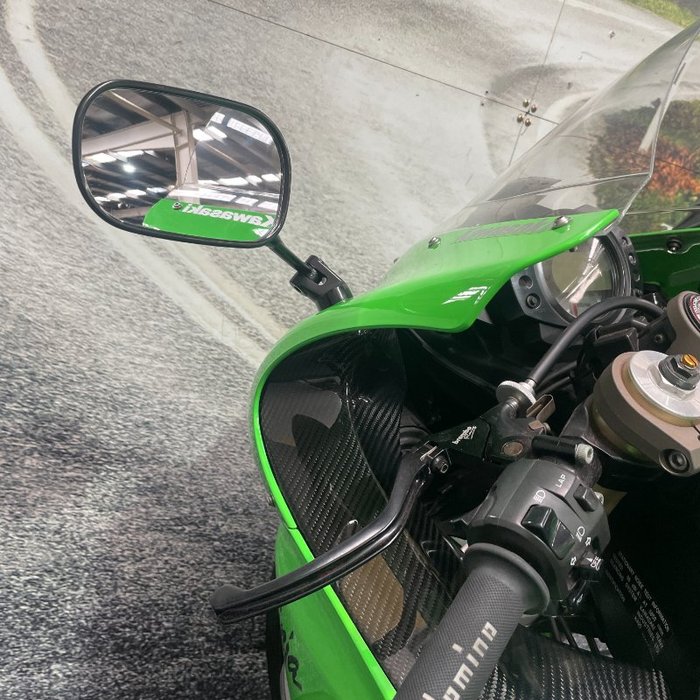 2005 Kawasaki ZX-10R (ZX1000 NINJA) Green