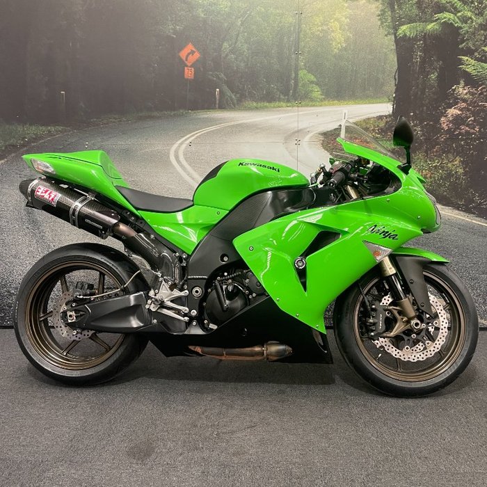 2005 Kawasaki ZX-10R (ZX1000 NINJA) Green