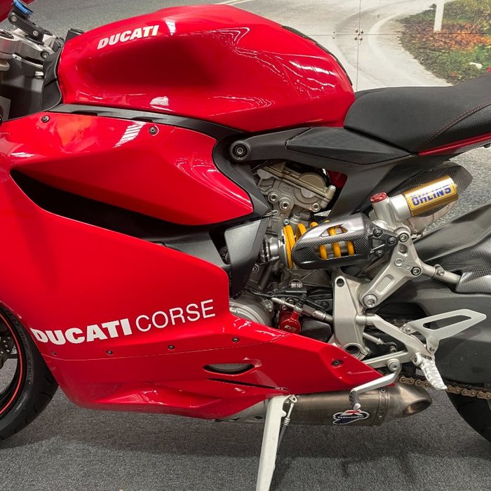 2012 DUCATI 1199 PANIGALE Red