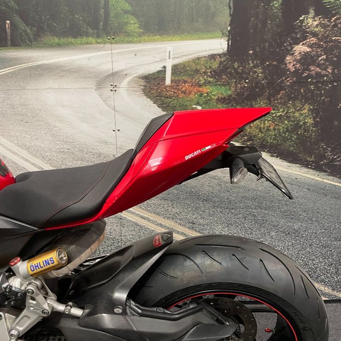 2012 DUCATI 1199 PANIGALE Red