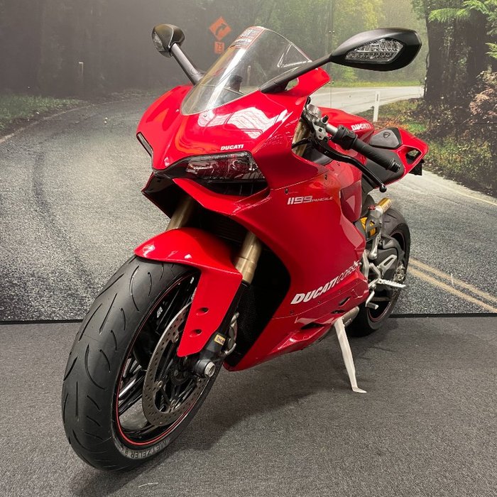 2012 DUCATI 1199 PANIGALE Red