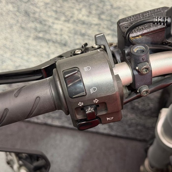 2006 DUCATI MONSTER S2R Orange