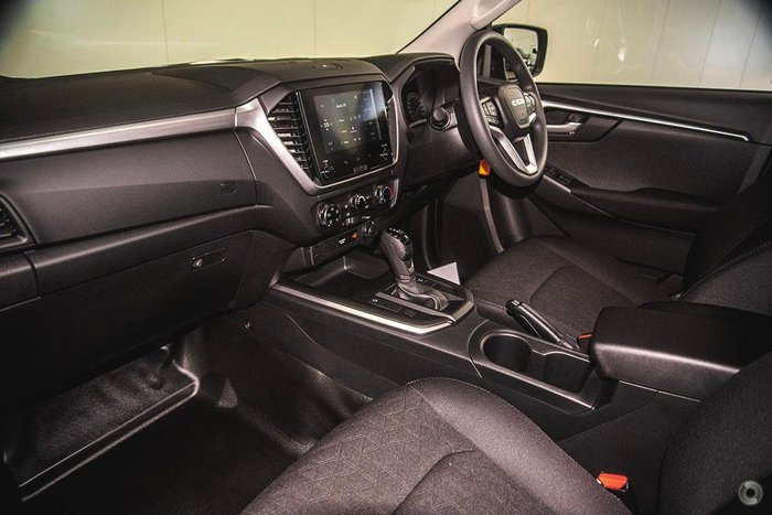 2025 Isuzu D-MAX LS-M