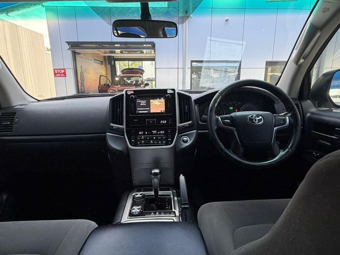 2017 Toyota Landcruiser GXL