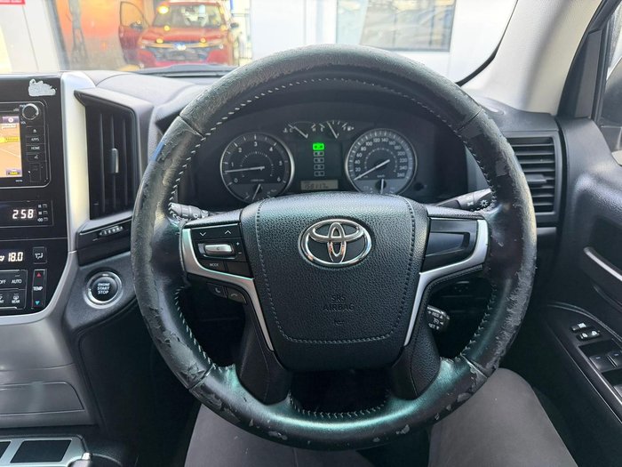 2017 Toyota Landcruiser GXL